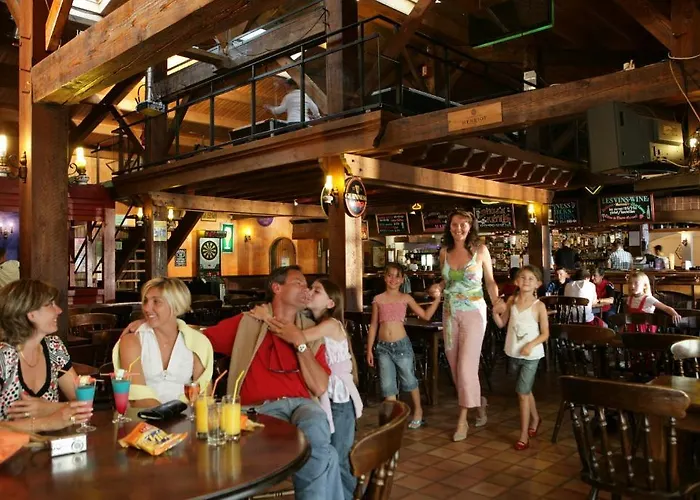 Officiel Siblu Le Bois Masson 4* סן ז'אן דה מון